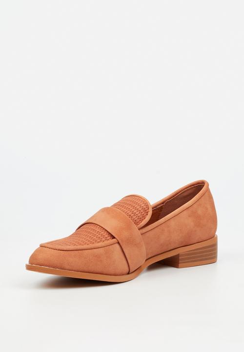 Butterfly Feet - Kerene 6 loafer - tan