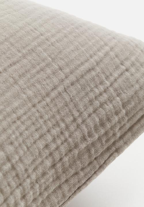 H&M - Cotton muslin pillowcase - light mole