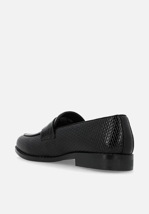 PC - Crouch basket weave loafer  - black