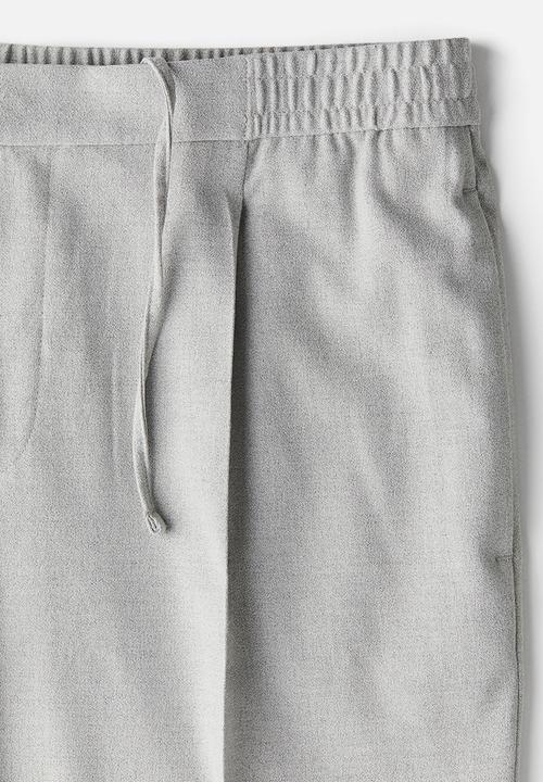 H&M - Regular fit crease-leg trousers - light grey