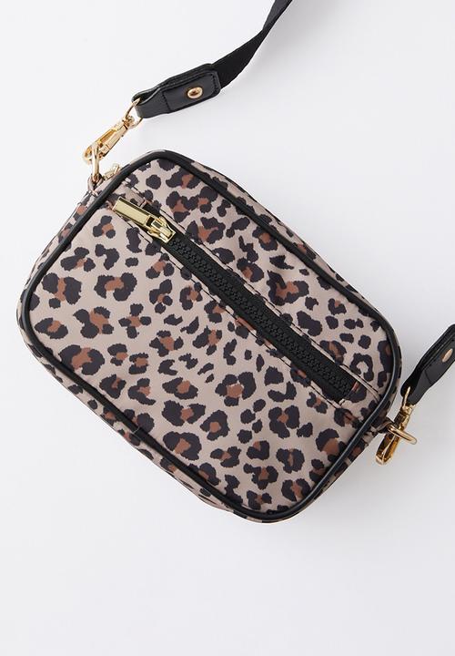 Cotton On - Catie Camera Bag - Taupy Brown/Bengal Leopard