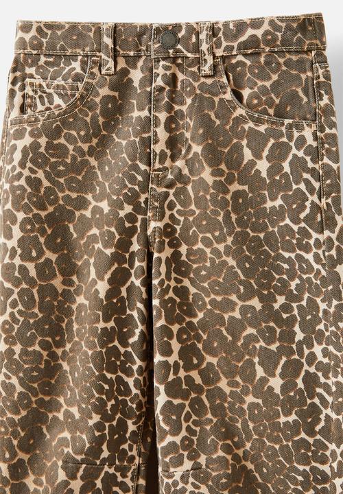 Cotton On - Unisex barrel leg denim jean - summer leopard