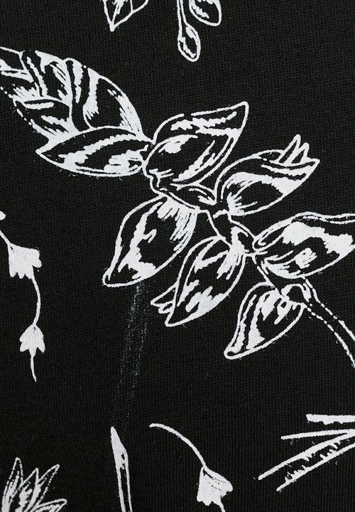 Bellfield - Hitchen tee