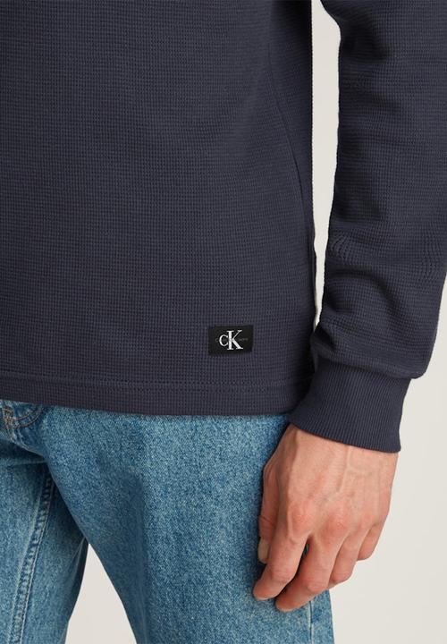 Calvin Klein - WOVEN LABEL WAFFLE LS TEE - India Ink