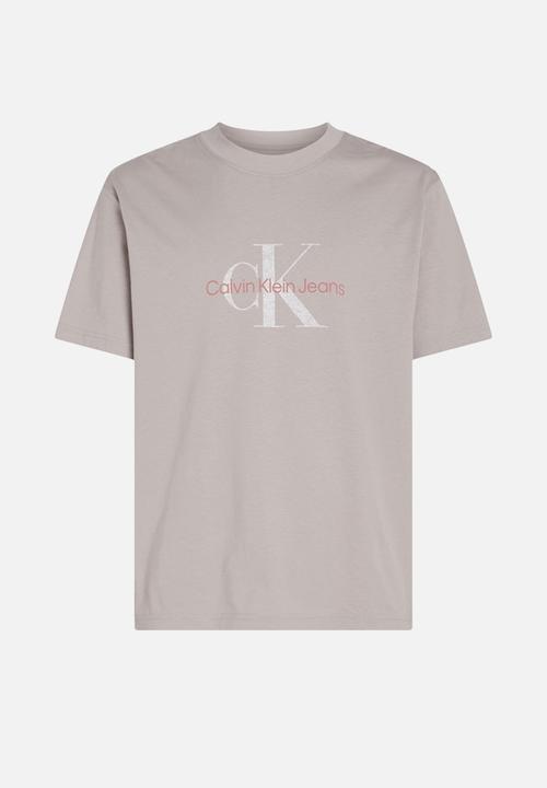 Calvin Klein - TEXTURED MONOLOGO TEE - ATMOSPHERE