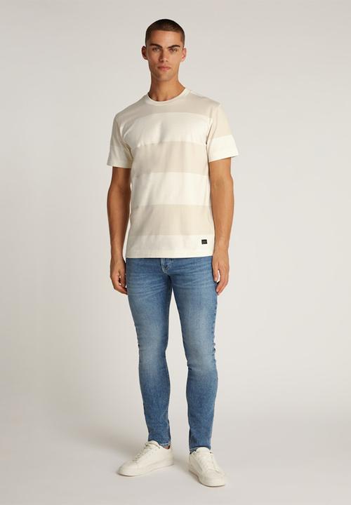 Calvin Klein - Woven Label Regular Tee - Moonbeam/Ivory