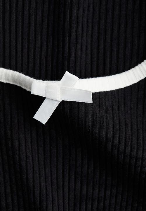 H&M - Overlock-detail ribbed top - black