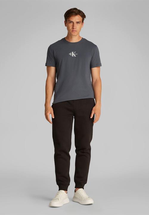 Calvin Klein - MONOLOGO TEE - EBONY
