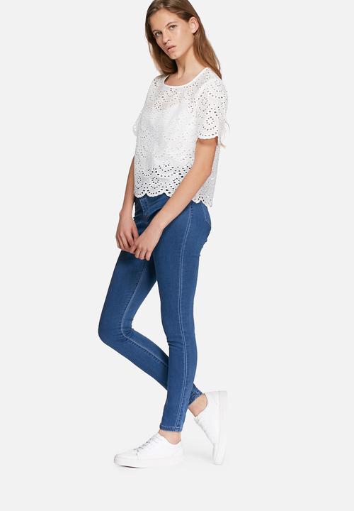 ONLY - Scarlett anglaise top