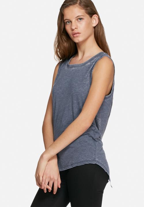 ONLY - Anna open back tee 