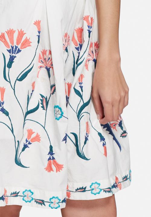 Vero Moda - Elvira embroidered skirt