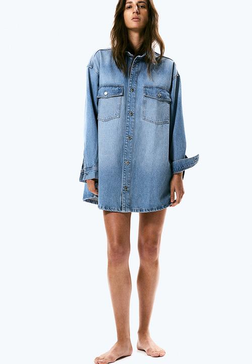 H&M - Oversized denim shirt - light denim blue