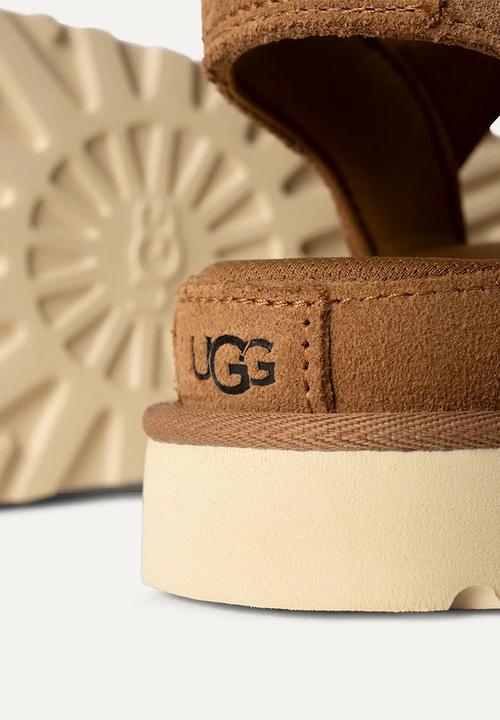 UGG® - Goldenstar - chestnut