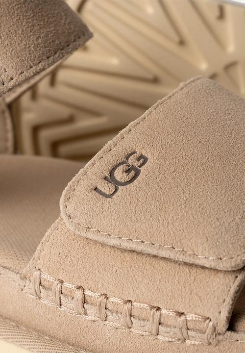 UGG® - Goldenstar - sand