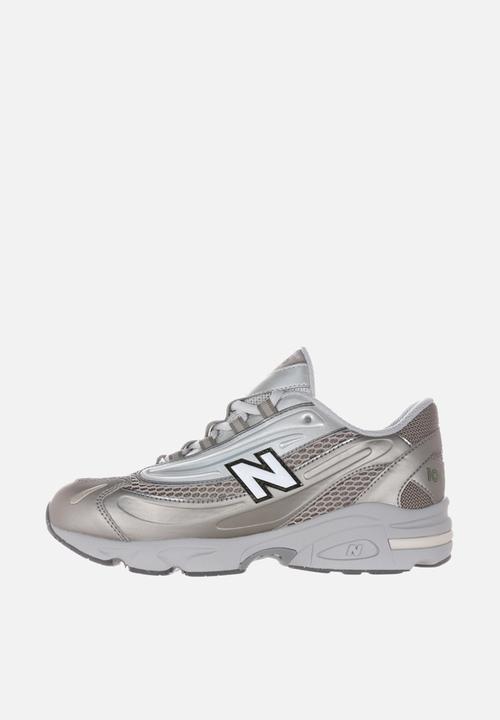 New Balance  - 1000 Grade School - Grey