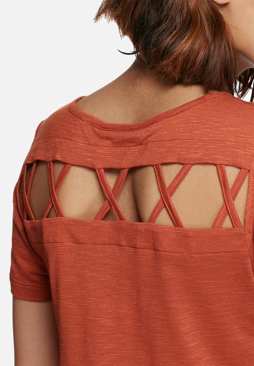 Vero Moda - Cross tee