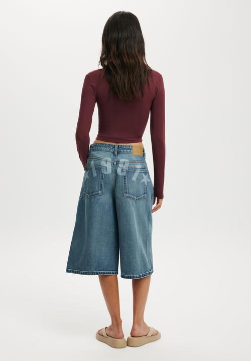 Cotton On - 91 baggy denim jort-1991 stars len blue