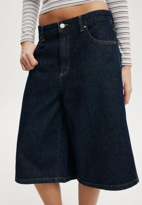 Cotton On - 91 baggy denim jort-shutter blue