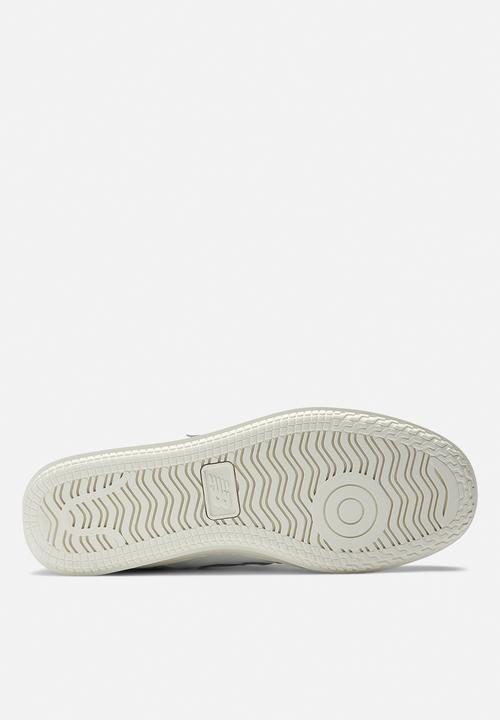 New Balance  - T500 v1 - white