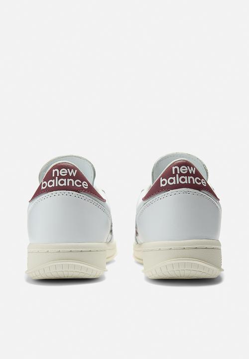 New Balance  - T500 v1 - white