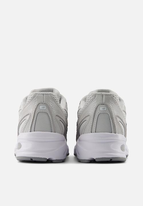 New Balance  - U740 v2 - grey