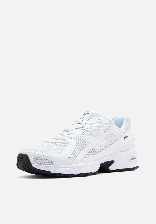 New Balance  - U740 v2 - white