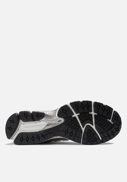 New Balance  - 1906R v1