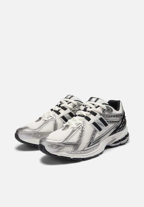 New Balance  - 1906R v1