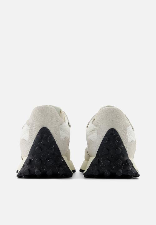 New Balance  - U327W v1