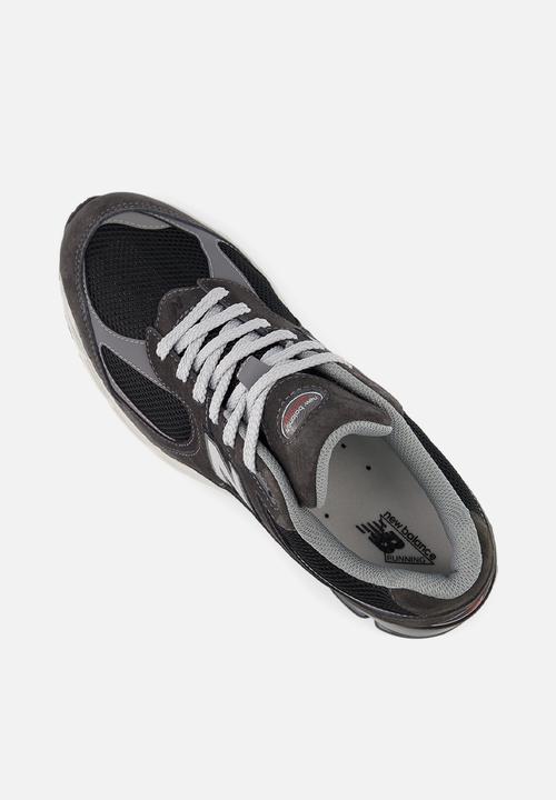 New Balance  - U2002R v1