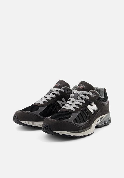 New Balance  - U2002R v1