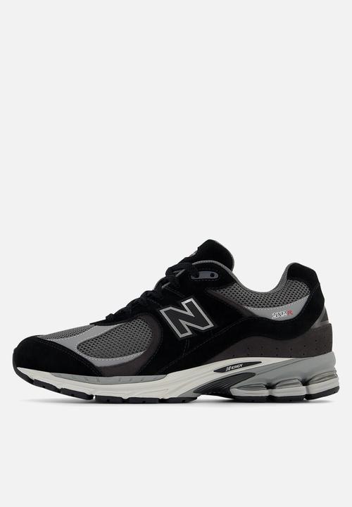 New Balance  - U2002R v1
