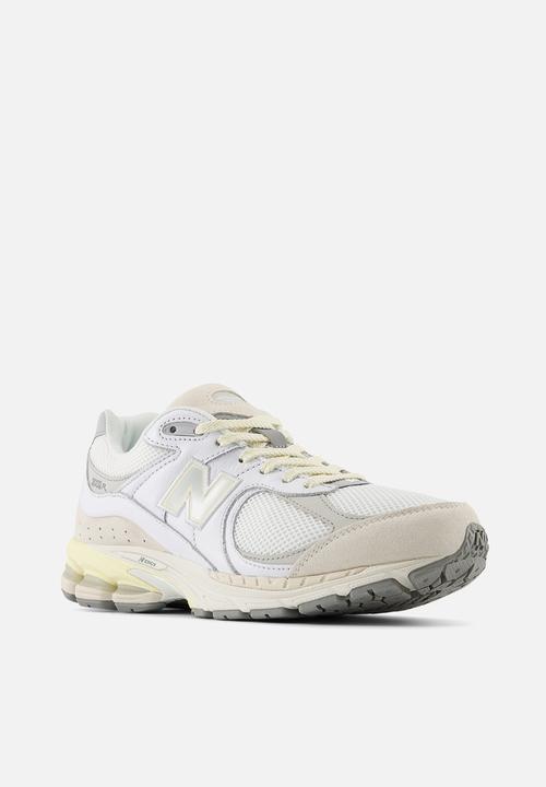 New Balance  - U2002R v1