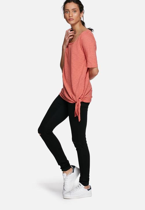 ONLY - Boomerang asymmetric tee