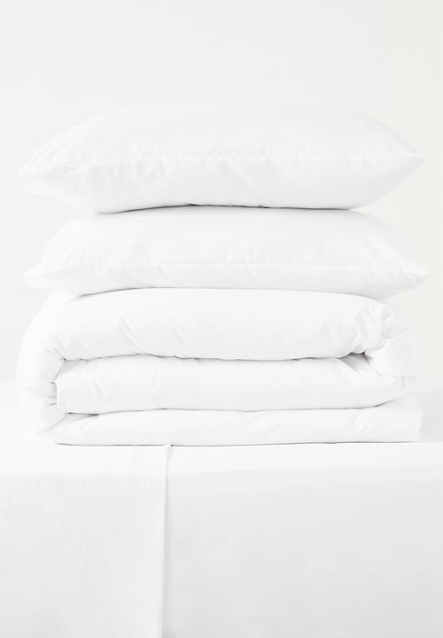 Sixth Floor - Recycled microfibre duvet set - white