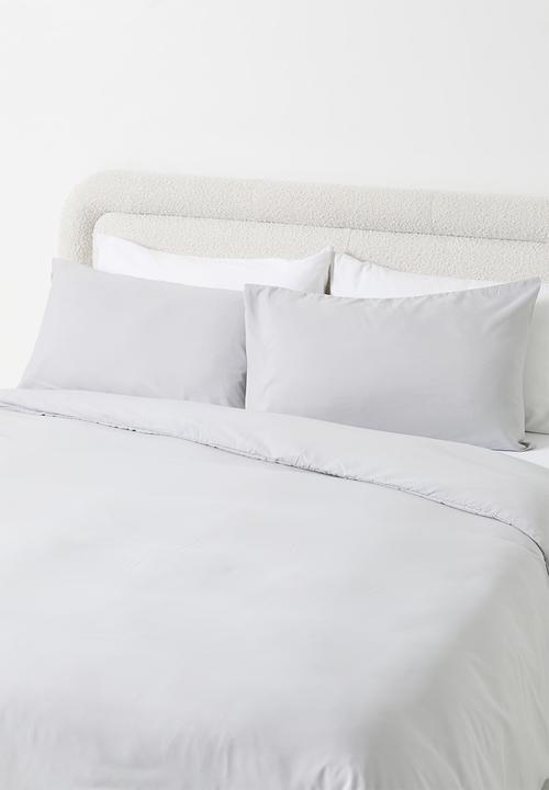 Sixth Floor - Recycled microfibre duvet set - soft grey