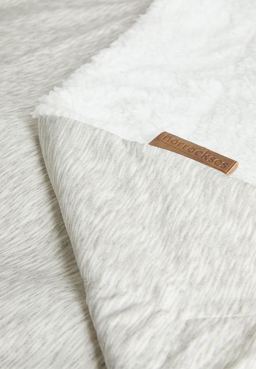 Horrockses - Sherpa Knit Throw - Taupe