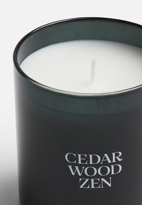 H&M - Scented candle in a glass holder - cedarwood zen