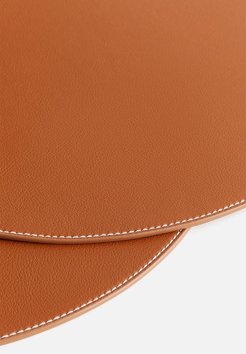 H&M - 2 pack round place mats - burnt orange