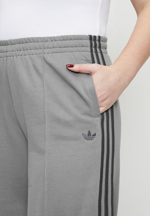 adidas Originals - Plus 3s wide sweatpt - grey