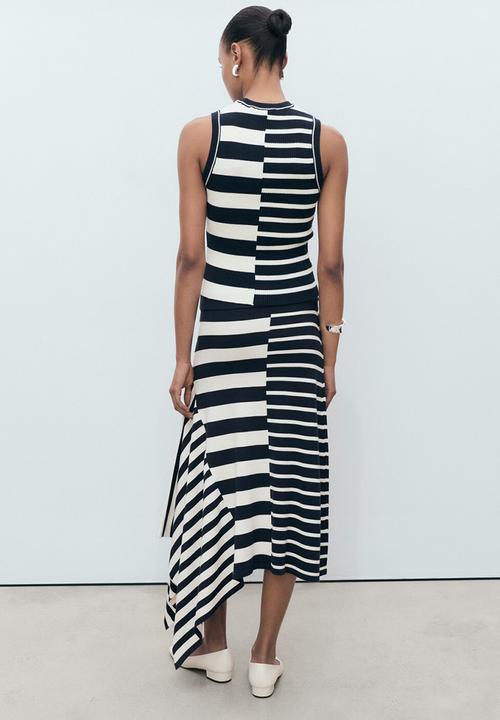 MANGO - Skirt Zunga - Navy