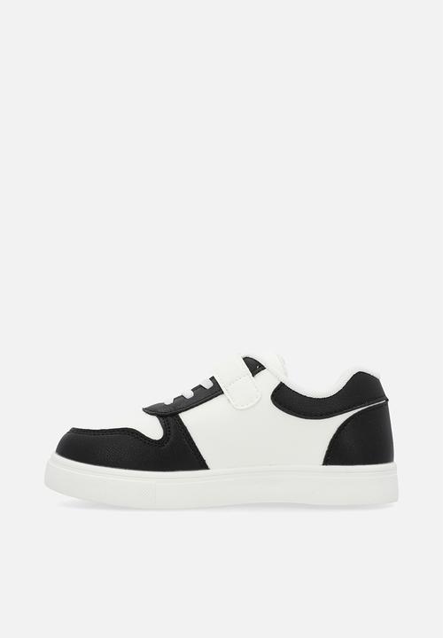 Pop Candy - Contrast lace & adjustable fasteners sneakers-black & white