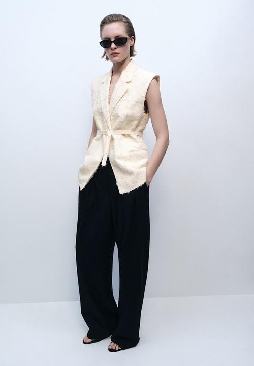 MANGO - Vest Floc - Natural
