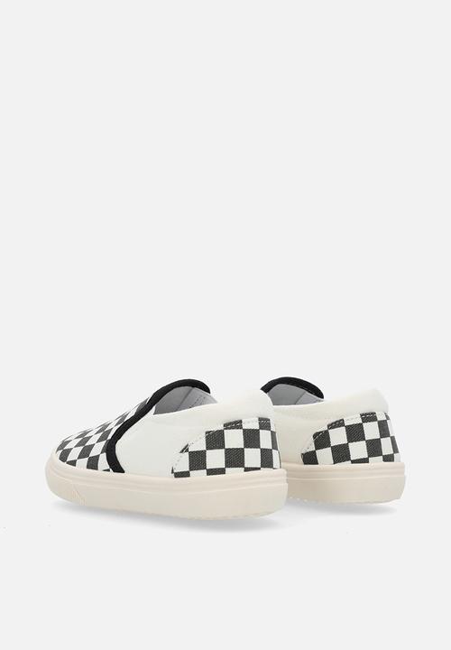 Pop Candy - Checker board slip on sneakers-black & white
