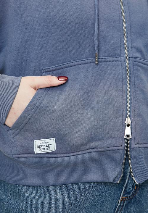 Cotton On - Plus classic fleece oversized zip through hoodie-washed blue