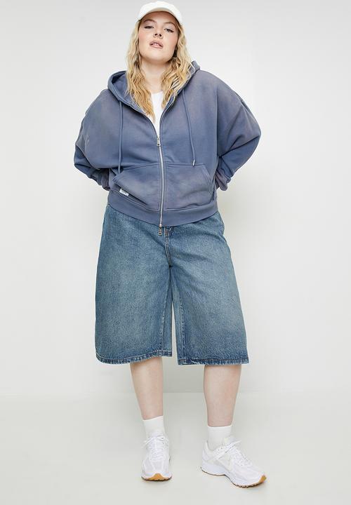 Cotton On - Plus classic fleece oversized zip through hoodie-washed blue