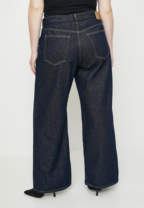 Cotton On - Plus size relaxed wide jean-shutter blue