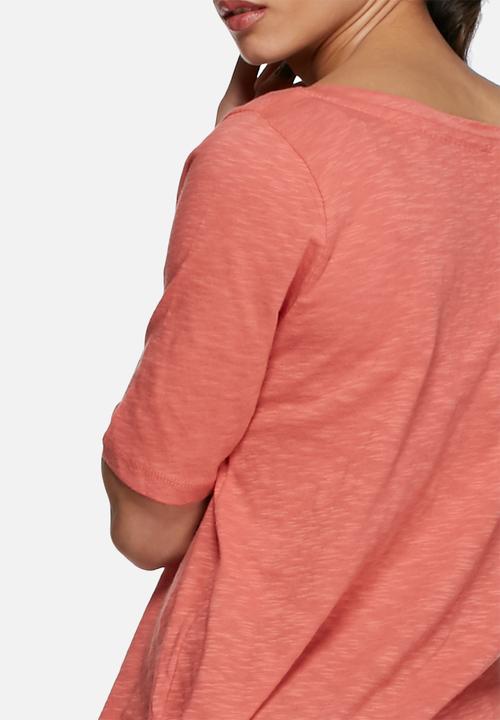 ONLY - Boomerang asymmetric tee