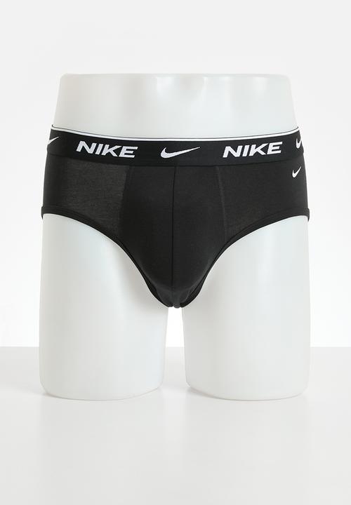 Nike - Dri-Fit Everyday Cotton Stretch 3 Pack Brief - Black/Black/Black