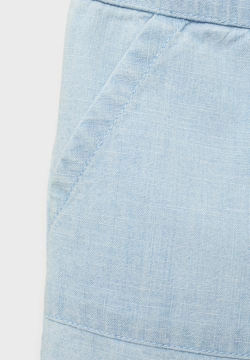 MANGO - Shorts azur - pastel blue